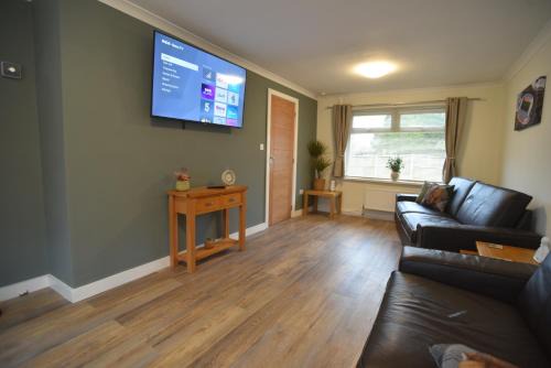 St Helens Apartamento | 3 Bedrooms, Spacious, off road parking, Minimum 2 Nights