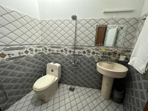 E-11 Sector Villa | 3 bedrooms VIP Villa House