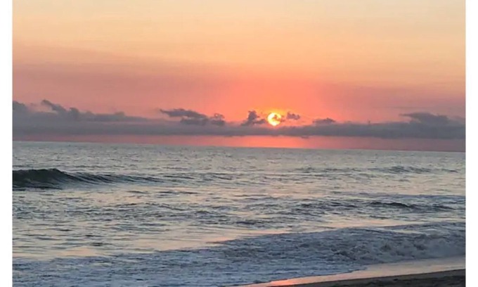 Oxnard Shores Otro | 3 bedrooom, 2bath, 3minute walk to the beach!