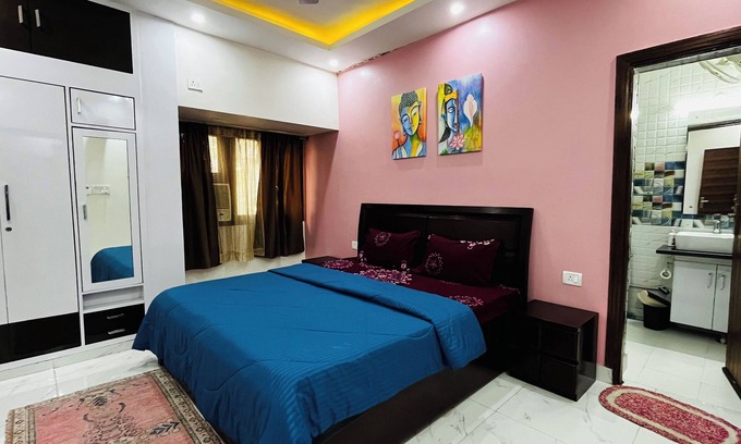 Vasant Kunj Apartamento | 3-BHK apartment in New Delhi with WiFi, AC at a 15 min distance from IGI Airport