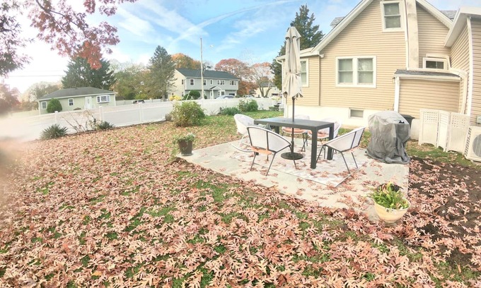 Bay Shore Apartamento | 3 Br Apt Private, COZY 1 King Bed, 2 Queen Bed, PetPal