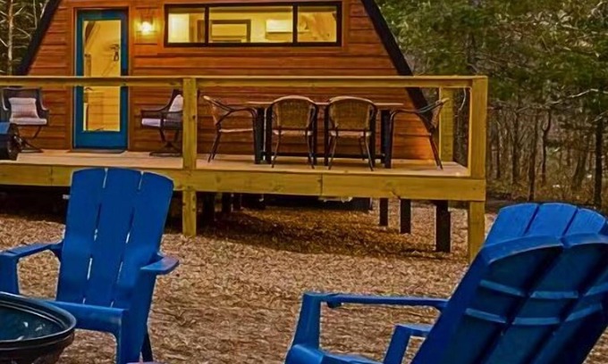 Omaha Cabina | CreekLakeSwim HotTub SteamShower HikingTrails