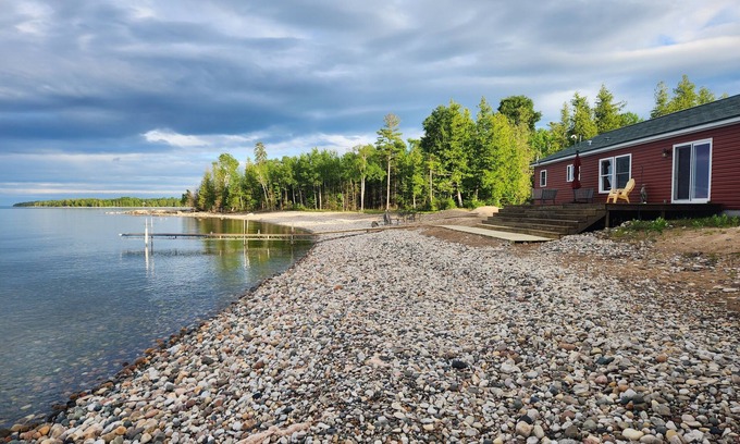 Alpena Casa | 3 BR Lake Front Getaway! Dog Friendly, Lakeside Deck, Dock, Incredible Sunrises