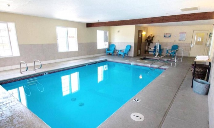 Kellogg Apartamento | 3 Budget-Friendly Units w/ Free Breakfast, Near Silver Rapids Waterpark!