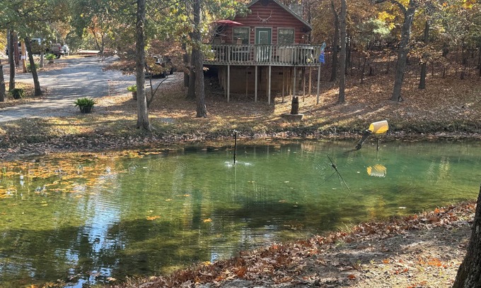 Afton Cabina | 3 Crosslake ROMANTIC Log Cabin in the woods. Hot Tub & Wood Burning Fire Place.