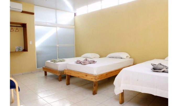 Managua Cama Y Desayuno | HABITACION 3-D - 2 CAMAS INDIVIDUALES