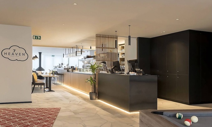 Jewish Quarter Apartamento | 3 Family-friendly Units in Downtown Antwerp! Self-Parking and Sun Terrace!