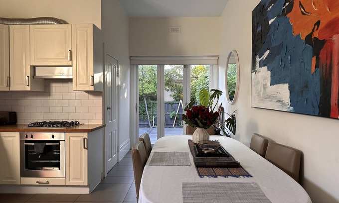 Armadale North Casa | 3 GrandKing executive Art living house