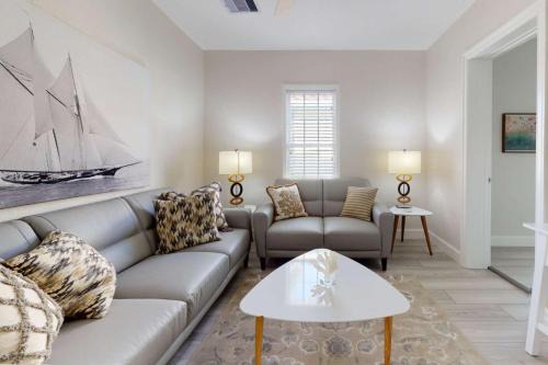 Madeira Beach Casa | 3 - Island Paradise Cottages - Villa Paradiso