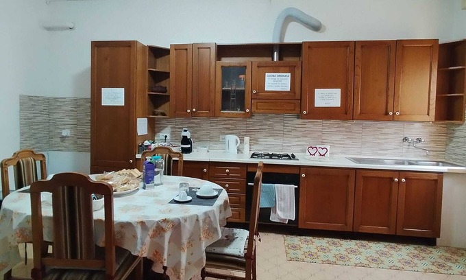 Cotignola Cama Y Desayuno | 3 km from Maria Cecilia Hospital, La Casetta Di Cotignola BnB