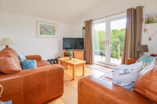 Looe Casa | 3 Lake View