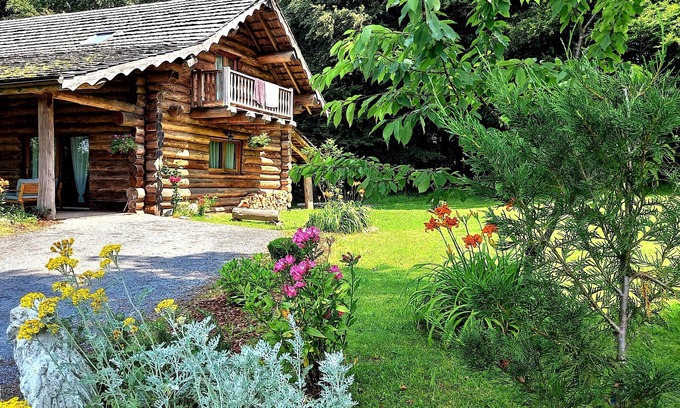 Saint-Hilaire-les-Courbes Casa | Casa de campo de 3 lagos idealmente ubicada en el corazón del Parque Natural de Millevaches
