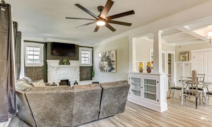 Crosstown Casa | 3 Mi to Dtwn: Memphis Family Home