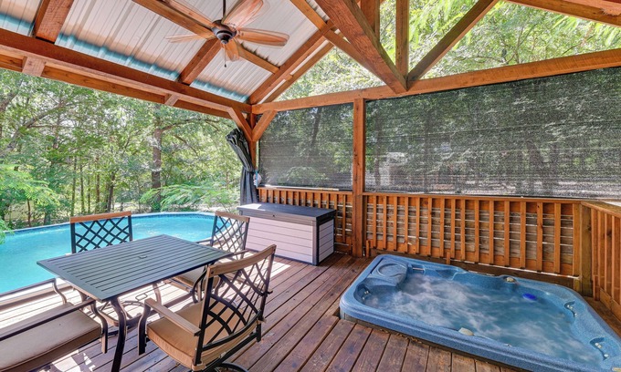 Gordonville Cabina | 3 Mi to Lake Texoma: Gordonville Getaway!