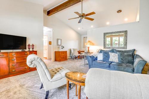 Lansing Apartamento | 3 Mi to Michigan State Apt with Patio in Lansing!