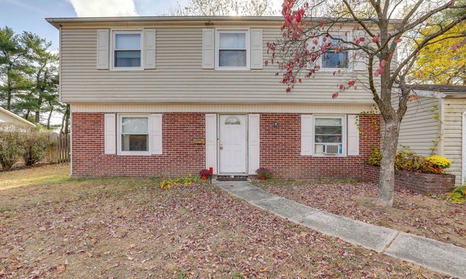 Willingboro Casa | 3 Mi to Mill Creek Park: Willingboro Home w/ Grill