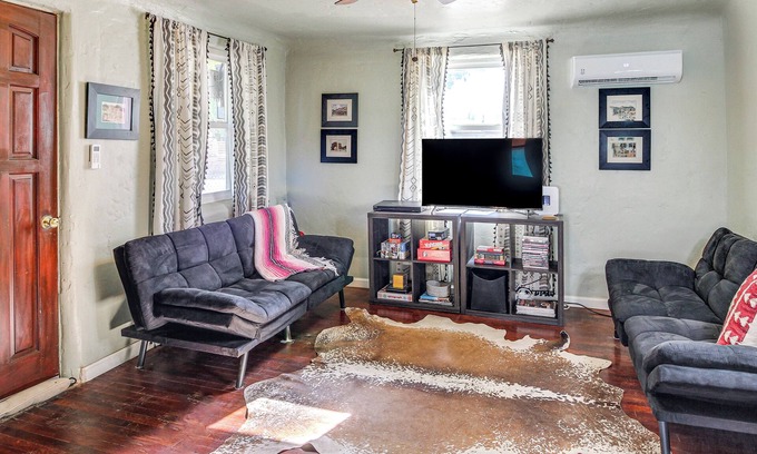 Albuquerque Casa | 3 Mi to Old Town, Fenced Yard: ABQ Abode!