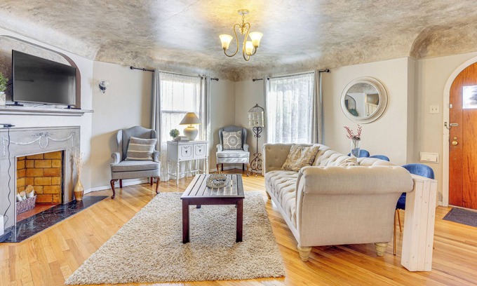 Pueblo Casa | 3 Mi to Pueblo Riverwalk: Quiet Home w/ Patio