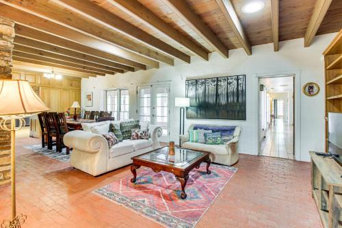 Near North Valley Casa | 3 Mi to Zoo and Garden Spacious Albuquerque Home