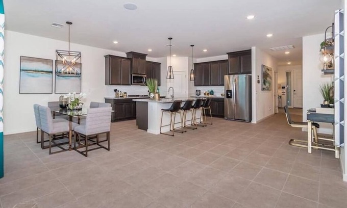 Glendale Casa | 3 mile from State Farm Stadium