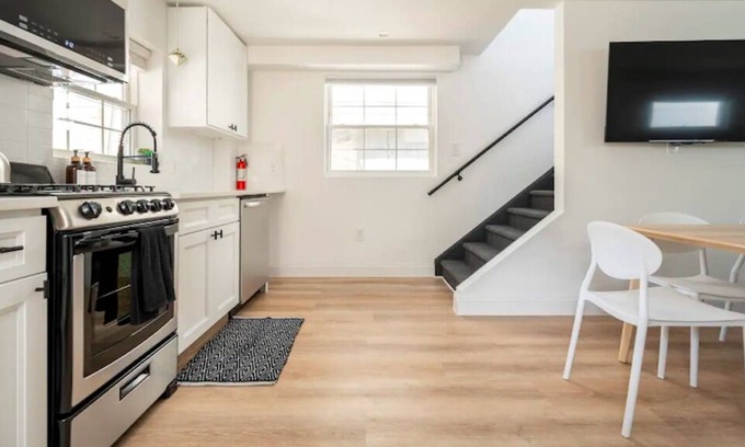 Queens Casa | 3 min to beach HOT TUB NYC Beach House