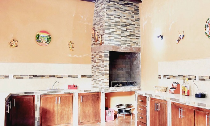 Santiago Casa | "3 Min to Santiago Square! 'La Casita De Santiago' – Your Charming Getaway!"