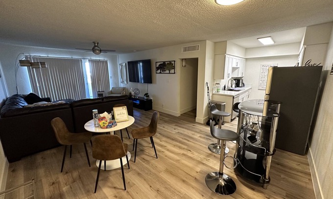 Winchester Apartamento | 3 Min Walk to Strip / Free Parking Near Stratosphere Casino / Entire Apartment