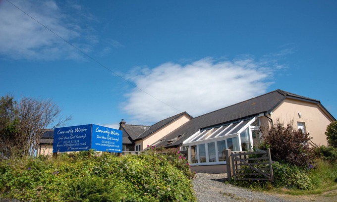 St Brides Casa | 3 minutes drive to Abereiddy & the blue lagoon.