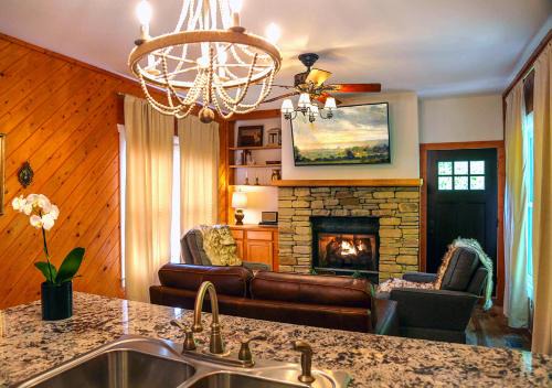 Mirror Lake Casa | 3 minutes to posh Downtown or majestic Dry Falls