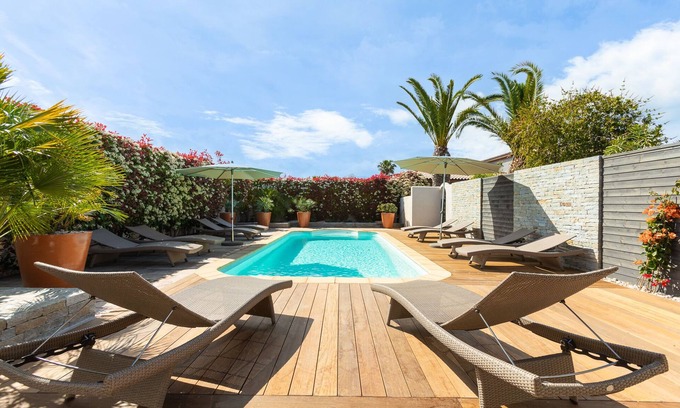 Cala Rossa Casa | 3 minutos a pie de la playa de cala rossa 4 villas con área de piscina