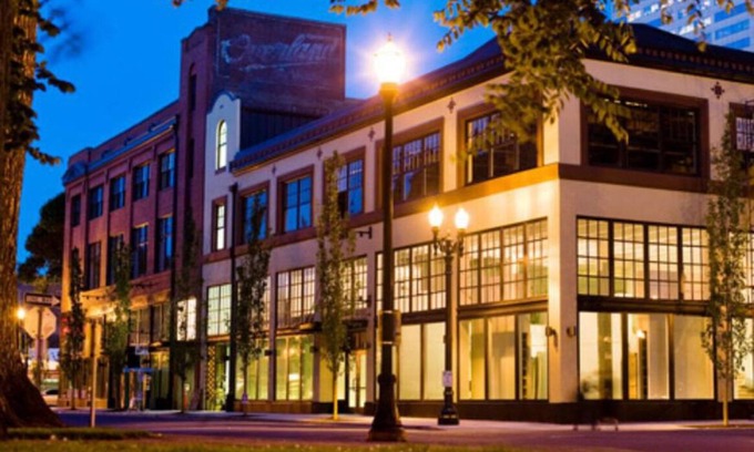 Downtown Portland Hotel | 3 Modern Units at Dossier Hotel! Near Portland Japanese Gardens! W/ Parking