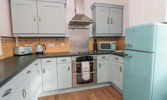 Broughton Moor Cabaña | 3 NIXON TERRACE, pet friendly in Maryport