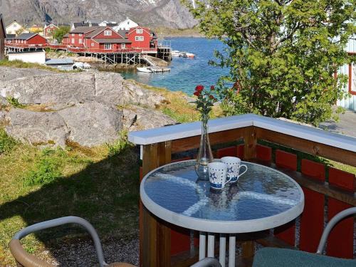 Henningsvaer Casa | 3 person holiday home in Henningsvær-By Traum