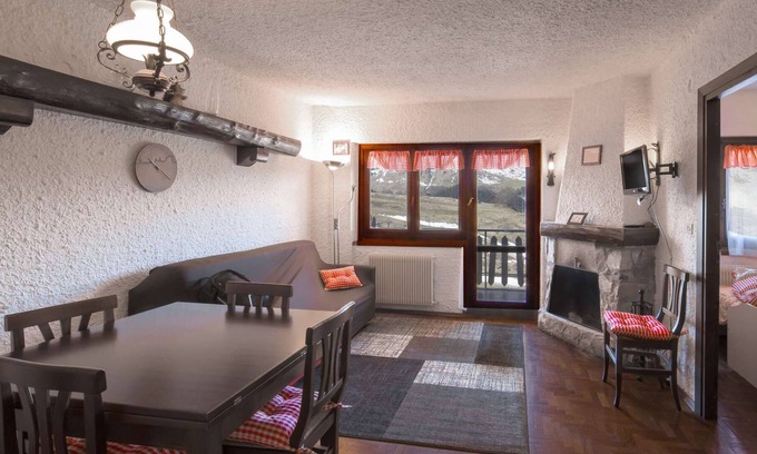 Prato Nevoso Apartamento | 3 Pini - One Bedroom 6 beds