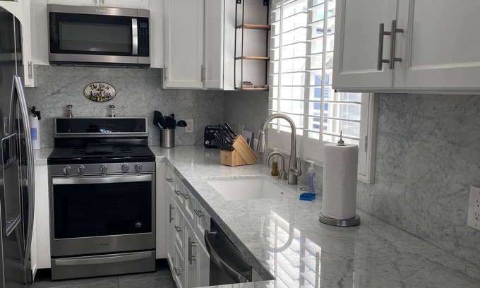 Balboa Island Apartamento | 3 Properties From the Beach