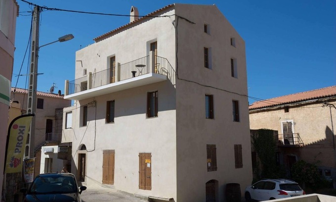 Calenzana Apartamento | 3 habitaciones en casa de pueblo Calenzana Corse 2 dormitorios, 1 baño 4 personas
