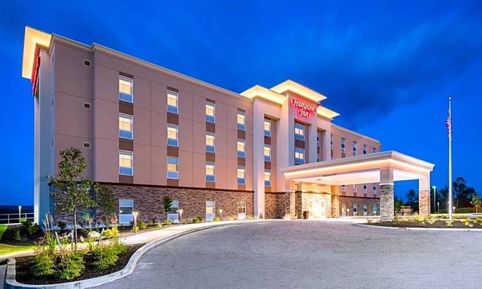 Oxford Hotel | Hotel de 4 estrellas ∙ Hampton Inn by Hilton Oxford, ME