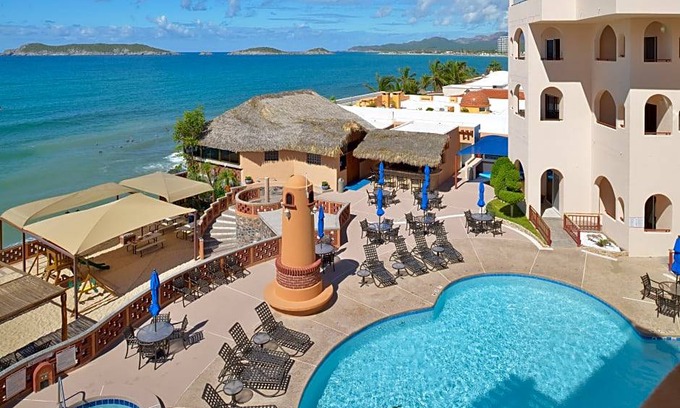 Villas California Hotel | Hotel de 3 estrellas ∙ Sea of Cortez Beach Club