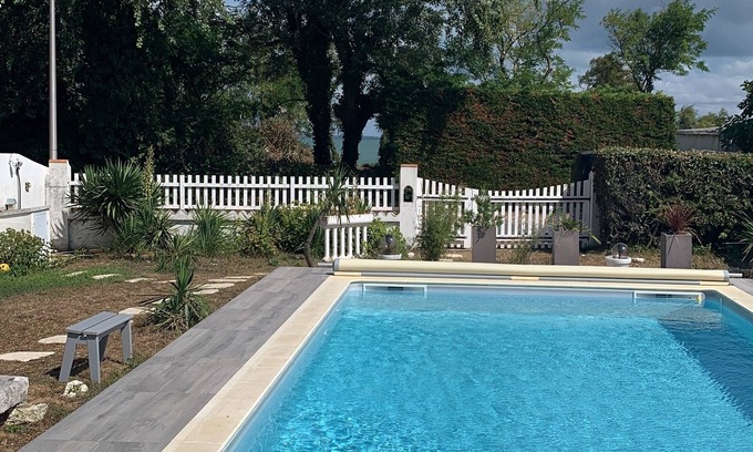 La Bree-les-Bains Villa | 3-star seaside house with 10m pool