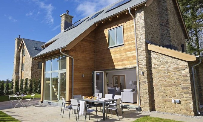Bugford Cabaña | 3 THE DRIVE, HILLFIELD VILLAGE, family friendly in Dartmouth