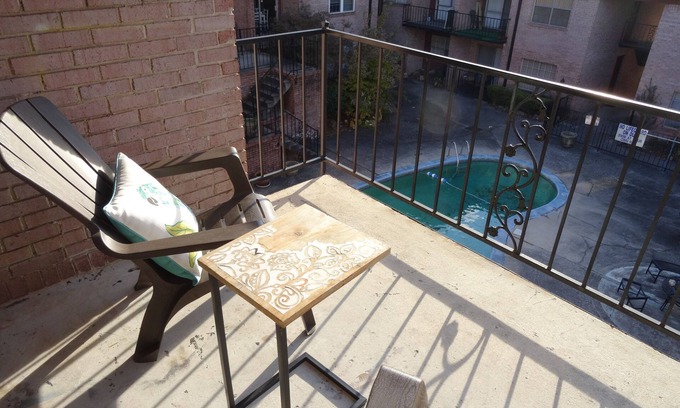 Five Points South Condominio | # 3 UAB QUEEN SUITE + 2 MIN PASEO AL RESTAURANTE