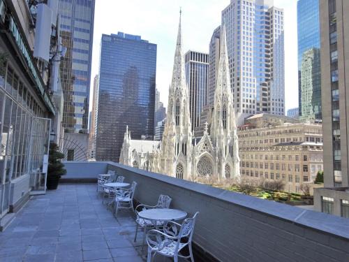 Central New York City Hotel | 3 West Club