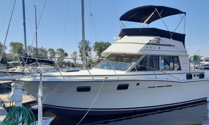 Oconto Alquiler De Eote | 30' Carver 3007 Boat-tel