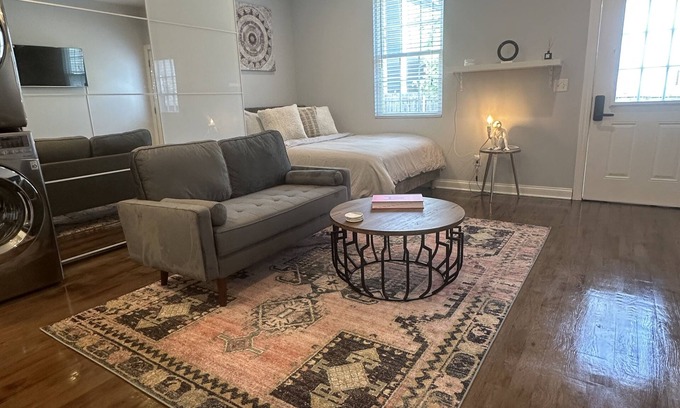 Urbandale Nations Apartamento | 30+ Day Fully Furnished Utilities Included 10-min from Downtown Pet Friendly