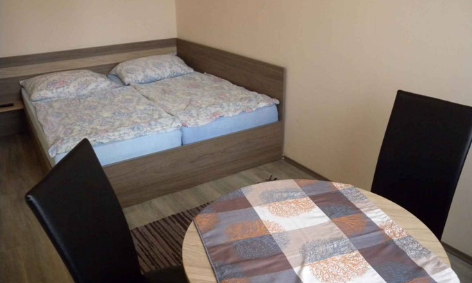 Balatonfoldvar Apartamento | 30 m² Apartamento ∙ 1 habitación ∙ 3 huéspedes