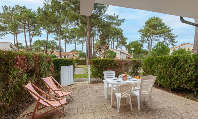 Les Mathes Apartamento | 30 m² Apartamento ∙ 2 habitaciones ∙ 5 huéspedes