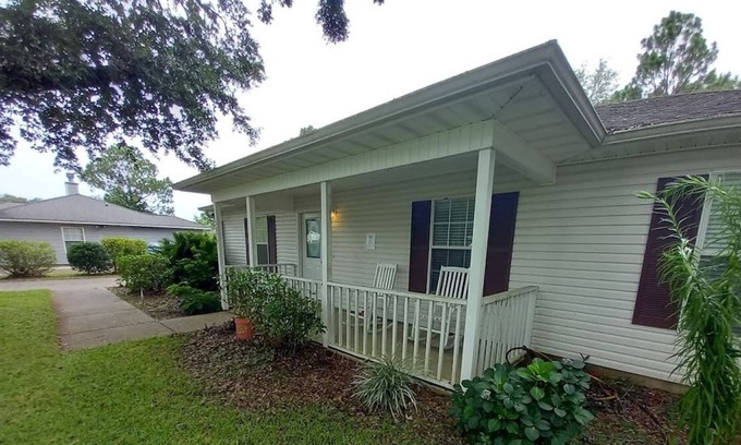 Milton Casa | 30 min from the beach and 30 min from the river
