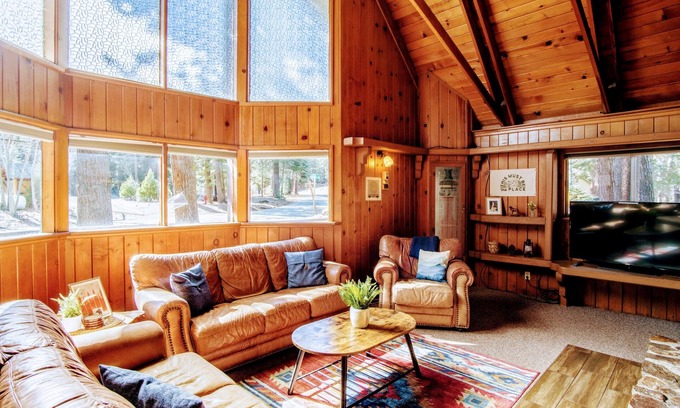 Ponderosa Casa | 30% OFF 7200 ft Sequoian - Large Family, Trail of 100 Giant, Sequoias, Rivers