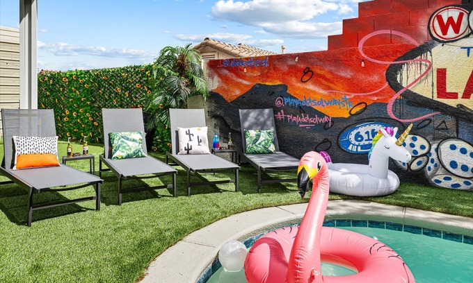 River Mountain Casa | 30% Off! Luxury Haven w/Heated Pool & Spa! Pets OK