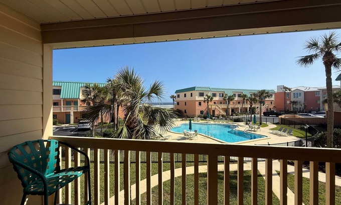 Butler Beach Apartamento | 30 Off Monthly Free Tickets on Short Stays